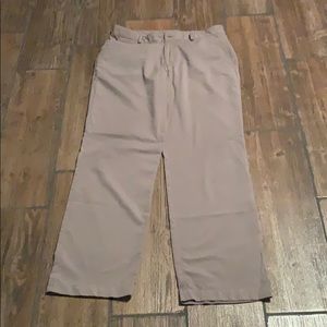 Under Armour 34x32 Khaki Pants